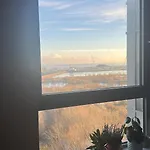 Ocean View Flat With Cozy Vibes